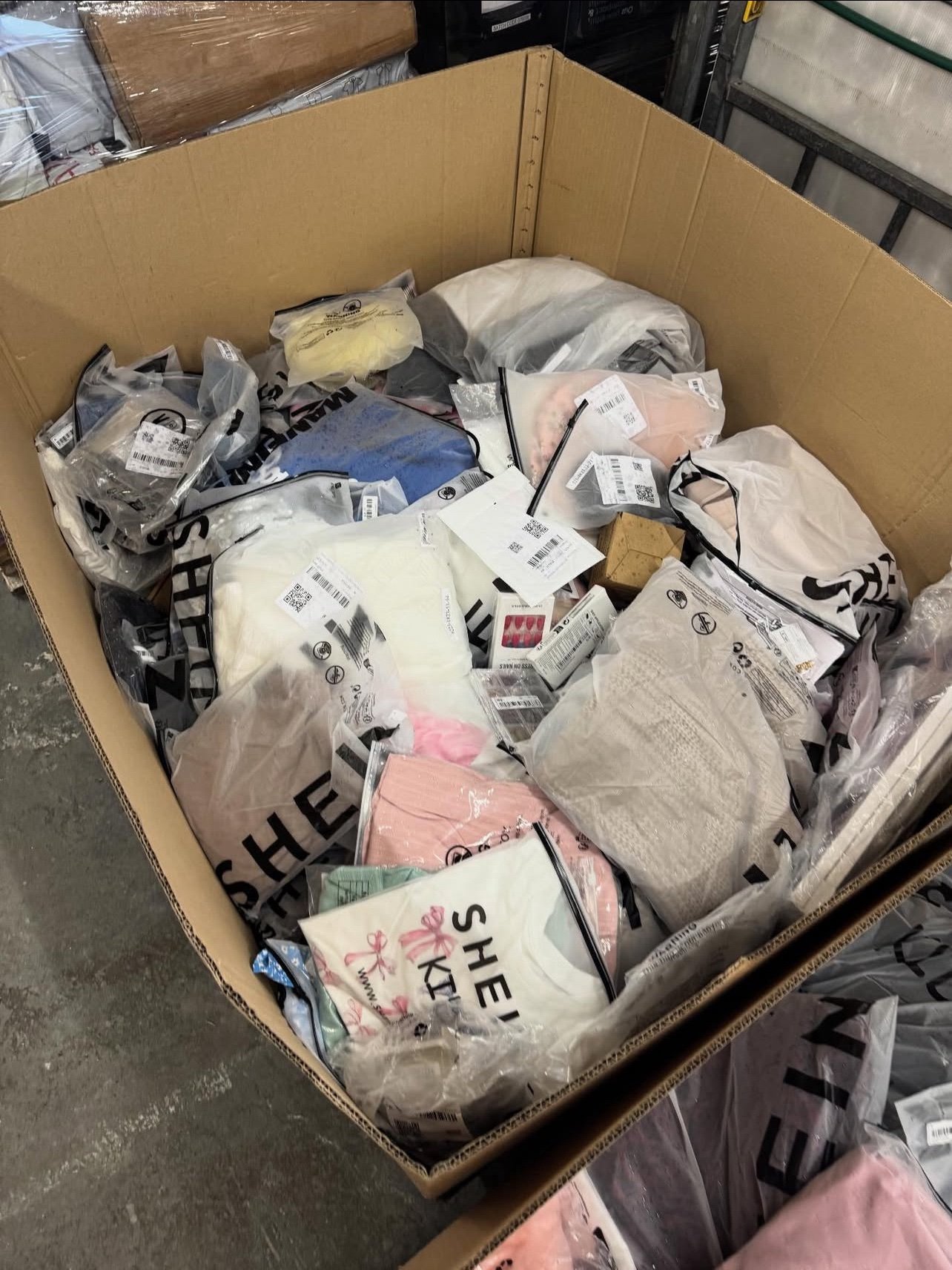SHIEN pallets - Image 4